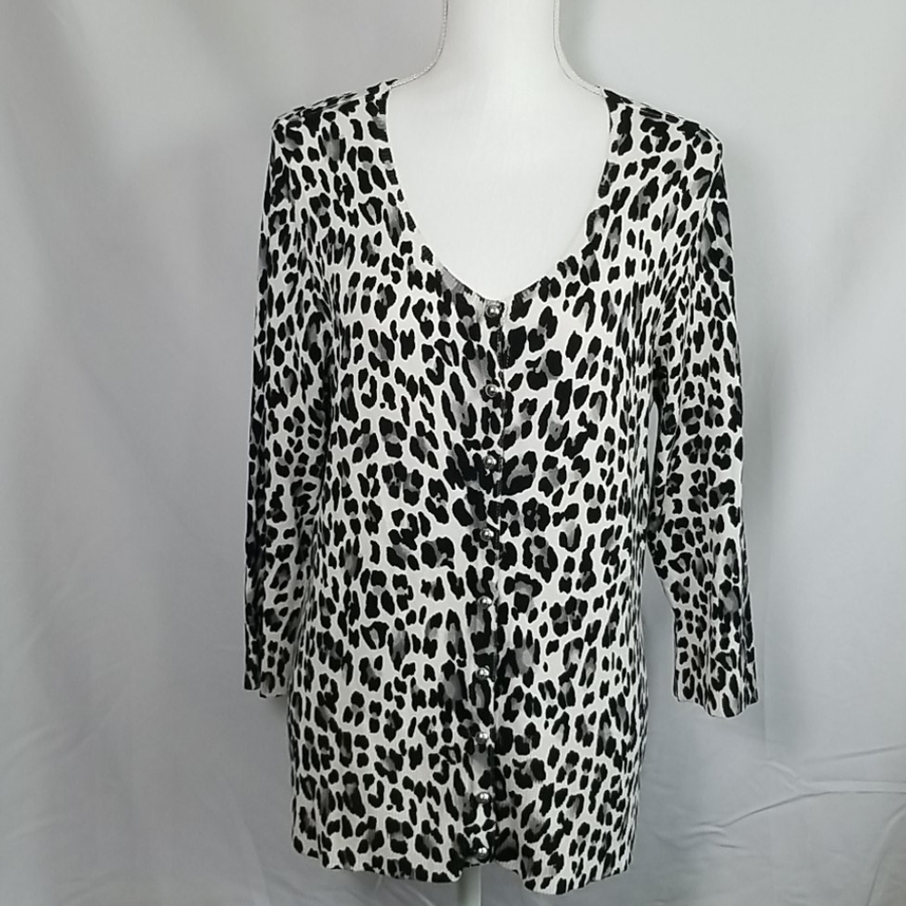 White House & Black Market Cheetah Print